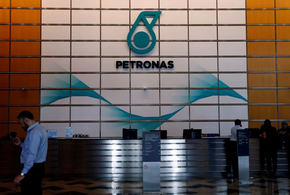 A Petro<em></em>nas logo at their office in Kuala Lumpur, Malaysia August 15, 2017. REUTERS/Lai Seng Sin/File Photo