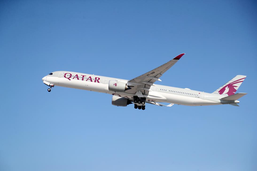 A Qatar Airways plane takes off at Hamad Internatio<em></em>nal Airport, as the country resumes internatio<em></em>nal flights to Saudi Arabia, in Doha, Qatar January 11, 2021. REUTERS/Ibraheem Al Omari