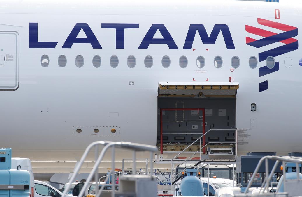 The logo of LATAM Airlines is pictured on an Airbus plane in Colomiers near Toulouse, France, November 6, 2018. REUTERS/Regis Duvignau