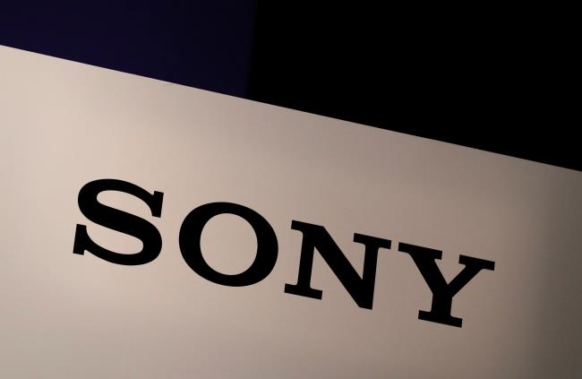 Sony Corp's logo is seen at its news co<em></em>nference in Tokyo, Japan November 1, 2017. REUTERS/Kim Kyung-Hoon