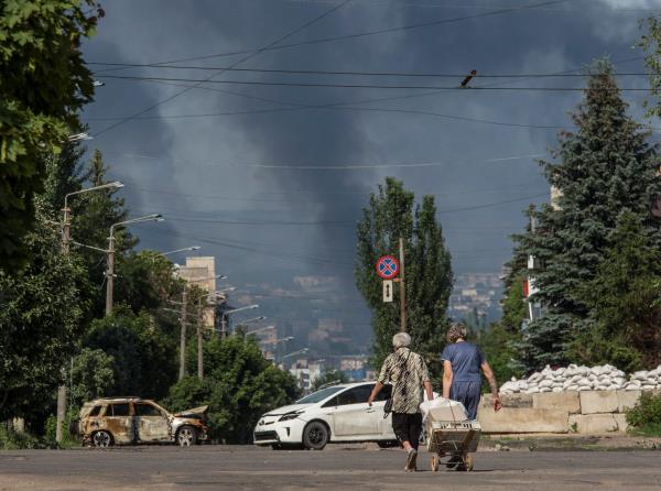 Russia's attack on Ukraine continues, in Lysychansk