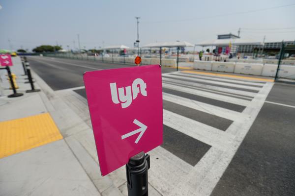 Uber and Lyft drivers demo<em></em>nstrate over basic employee rights in California