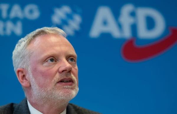 Ulrich Singer, leader of the AfD parliamentary group in the Bavarian state parliament, takes part in a press conference. The federal leadership of the far-right Alternative for Germany (AfD) party has issued a warning to three of its members in Bavaria's regio<em></em>nal parliament for travelling to Russia for the presidential election in March. Sven Hoppe/dpa
