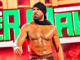 Jinder Mahal. (X) 