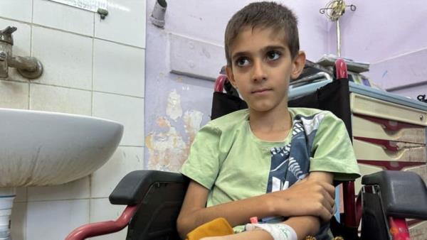 Closure of Gaza's o<em></em>nly route out leaves boy, 10, with no treatment for cancer