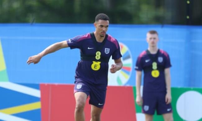 Trent Arnold-Alexander in training with England. 