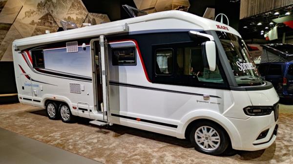 2023 Dusseldorf Caravan Salon - Kabe Travel Master Imperial i860 LQB side