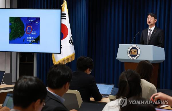 Industry Minister Ahn Duk-geun speaks during a briefing at the presidential office on June 3, 2024. (Yonhap)