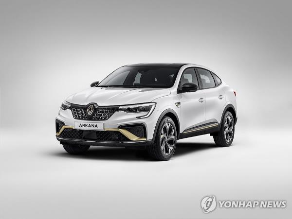 This file photo provided by Renault Korea Motors shows the Arkana compact SUV, formerly XM3, under Renault Group's diamond emblem, not the previous typhoon-shaped one. (PHOTO NOT FOR SALE) (Yonhap)