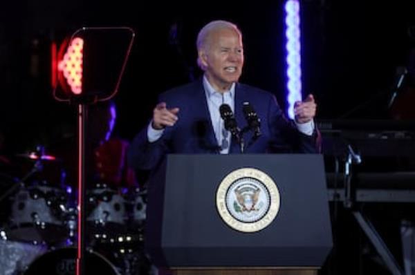 President Biden has four children: Beau (deceased), Naomi, Ashley and Hunter.