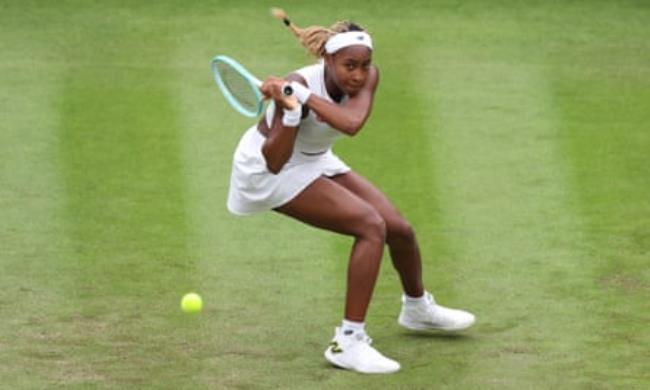 Coco Gauff hit a backhand shot in her match against Anca Todoni at Wimbledon