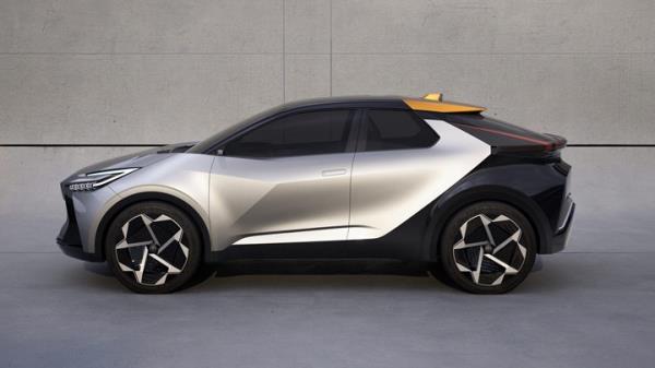 Toyota C-HR prologue, 2022, side view