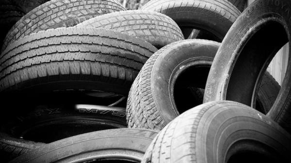 There are a few options to deal with used tyres, but all of them have limitations. Photo: David Edelstein/Unsplash