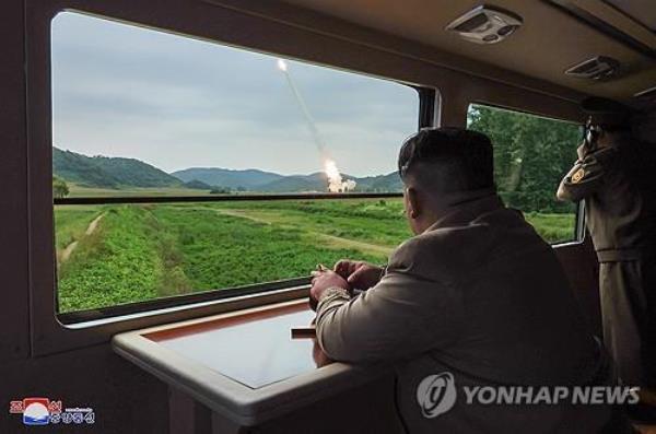 North Korean leader Kim Jong-un inspects a test-firing of a new 600mm multiple rocket launcher, in this photo provided by the North's official Korean Central News Agency on Sept. 13, 2024. (For Use o<em></em>nly in the Republic of Korea. No Redistribution) (Yonhap)