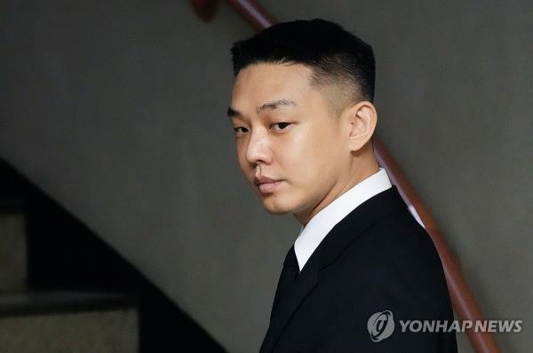 Actor Yoo Ah-in attends a court ruling at the Seoul Central District Court in southern Seoul on Sept. 3, 2024. (Yonhap)