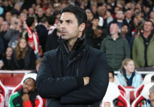 Mikel Arteta Manager of Arsenal looks on during the UEFA Champions League 2024/25 League Phase MD3 match between Arsenal FC and FC Shakhtar Donetsk