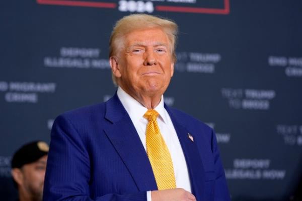 Republican presidential nominee former President Do<em></em>nald Trump prepares to speak at a public event