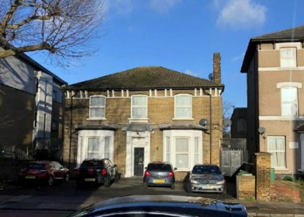 Landlord tries to cram 56 people into East Lo<em></em>ndon Victorian house with one shared kitchen Newham councillors have been recommended to refuse a plan to co<em></em>nvert a Victorian house so that up to 56 people could be crammed into what's mooted as a 'co living space'. Planning officers have advised the council's Local Development Committee not to approve the development in Forest Gate at a meeting next week (October 28) as the rooms are too small and are of 'poor quality'. The applicant, Dilawar Properties Ltd, is looking to transform a property on Romford Road into a 28-unit 'co-living accommodation' with each room including a double bed, a kitchenette and an en-suite shower room plus toilet. Co-living spaces are an alternative form of accommodation and are similar to a 'large scale' HMO (House in Multiple Occupation), but with a focus on community living.