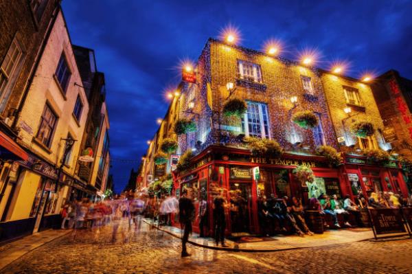 Dublin at night – and the craic is mighty.