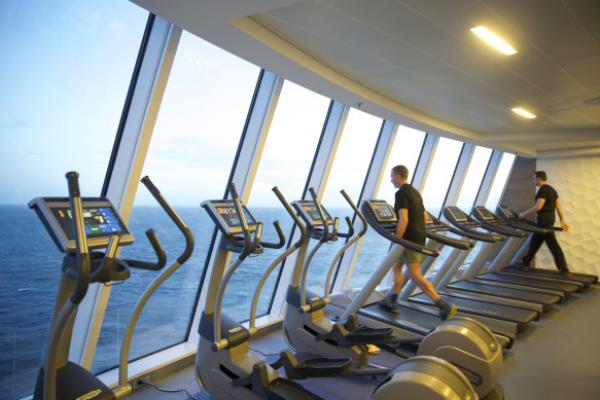 Panoramic views in the fitness centre.