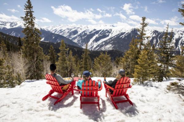 Relaxing with drinks in hand at Aspen. 